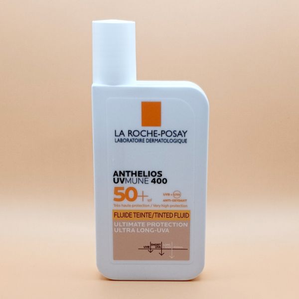 Anthelios UVmune 400 Fluido Invisibile SPF50+ con colore 50 ml Img 6