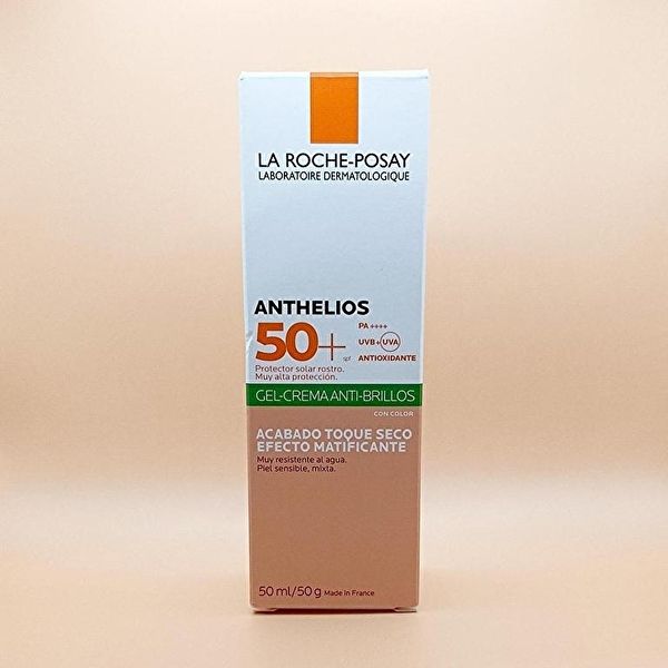 Anthelios UVmune 400 OIL CONTROL Gel-Crème SPF50+ AVEC COULEUR Anti-Brillance 50 ml Img 3