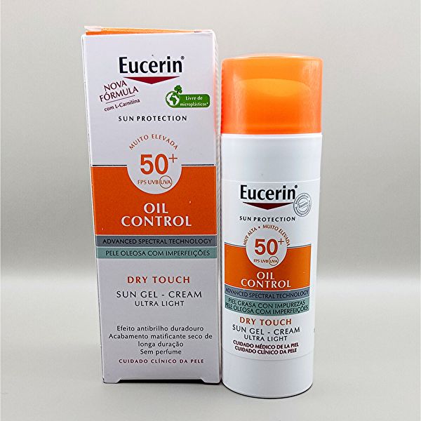 Crema Gel Crema Solare Controllo Olio Tocco Secco SPF 50+ 50 ml