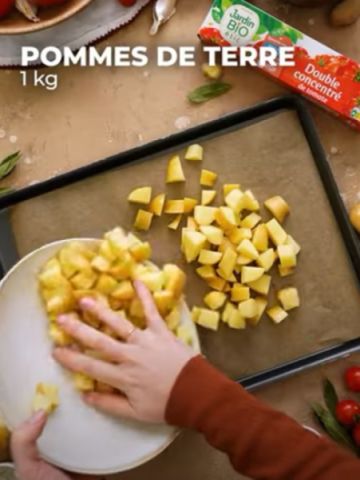 Prparation / tapes Recette bio de patatas bravas au concentr de tomate - Pass 1) Couper les pommes de terre en cubes